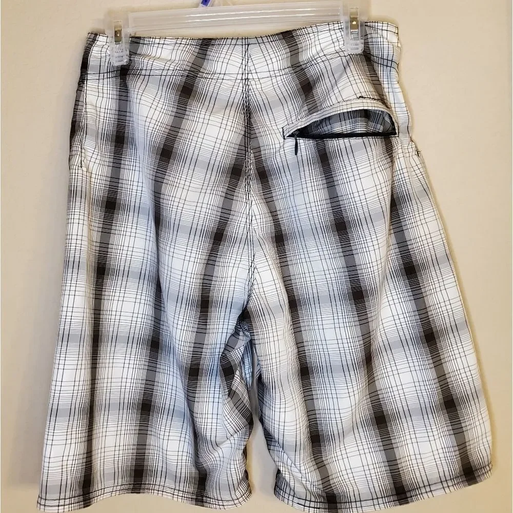 Vans “Off The Wall” Men’s swim plaid trunks